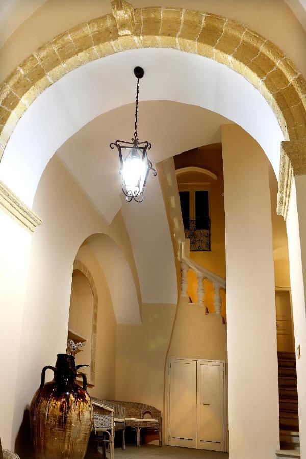 Palazzo Castiglione Bed and Breakfast Gallipolli Exteriör bild